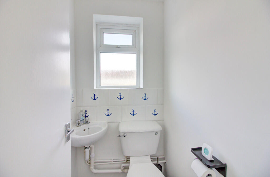 17 thames cres11