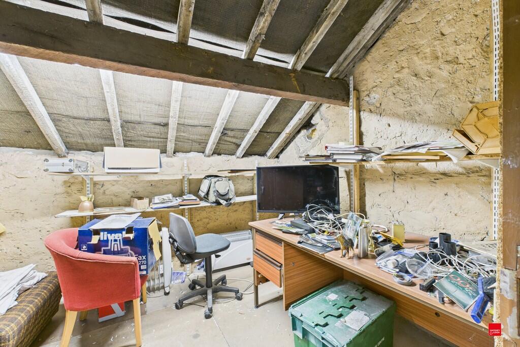 Garage / Workshop