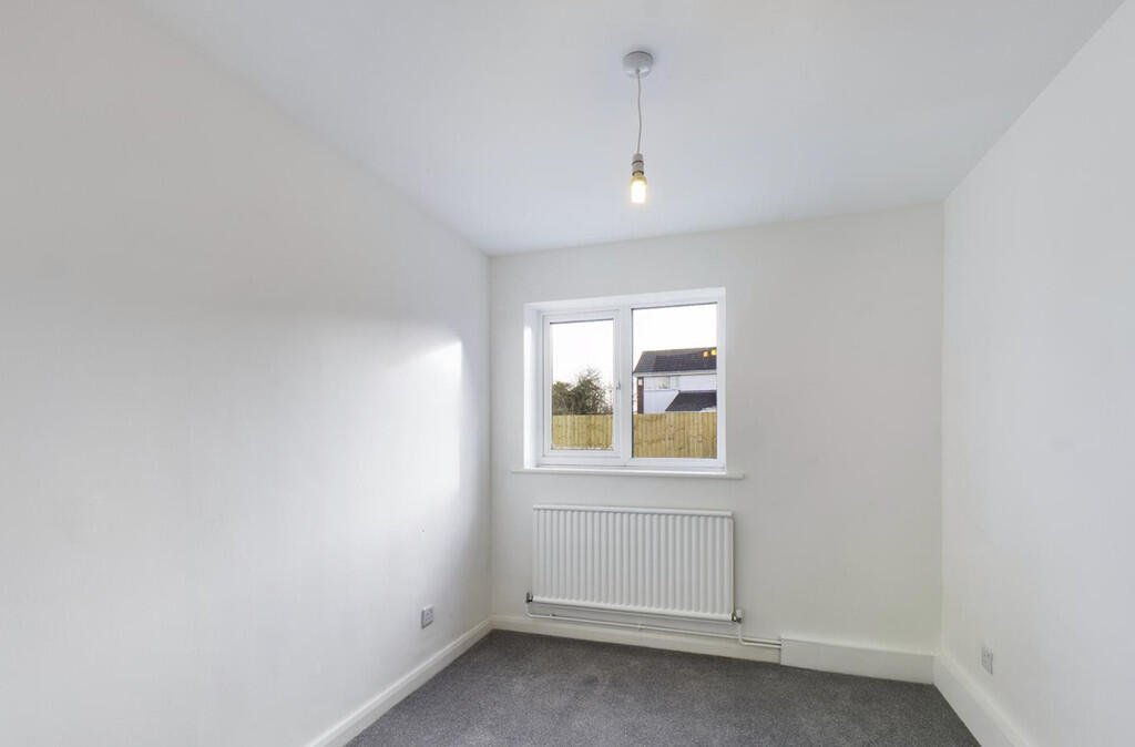 Fairholme Close, ...