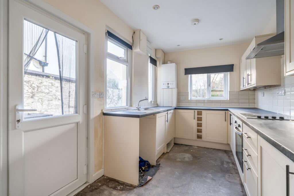 1386587-15-69453117bde5f