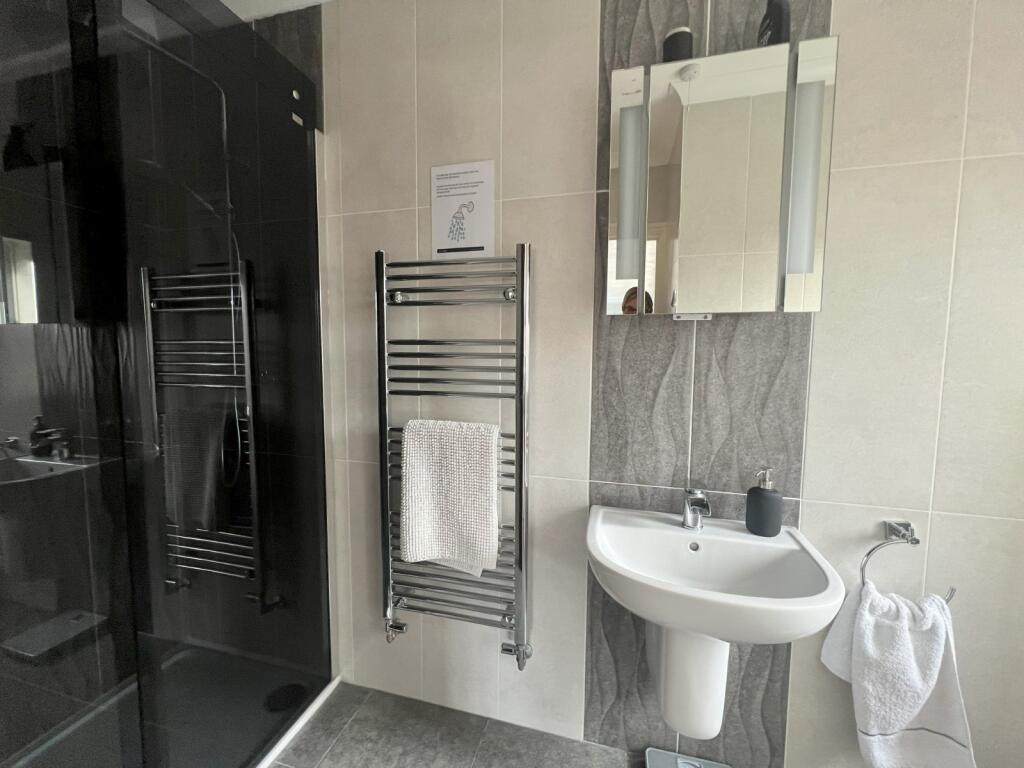 Ensuite 2