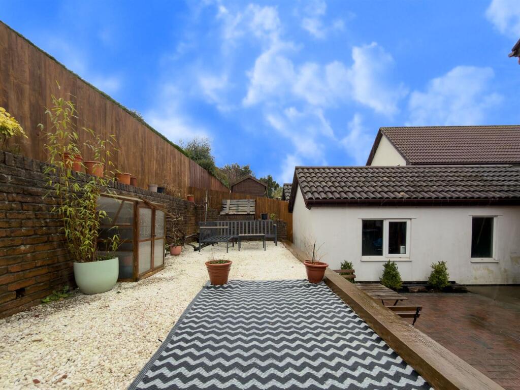 7 Coed Y Canddo Road 4.jpg