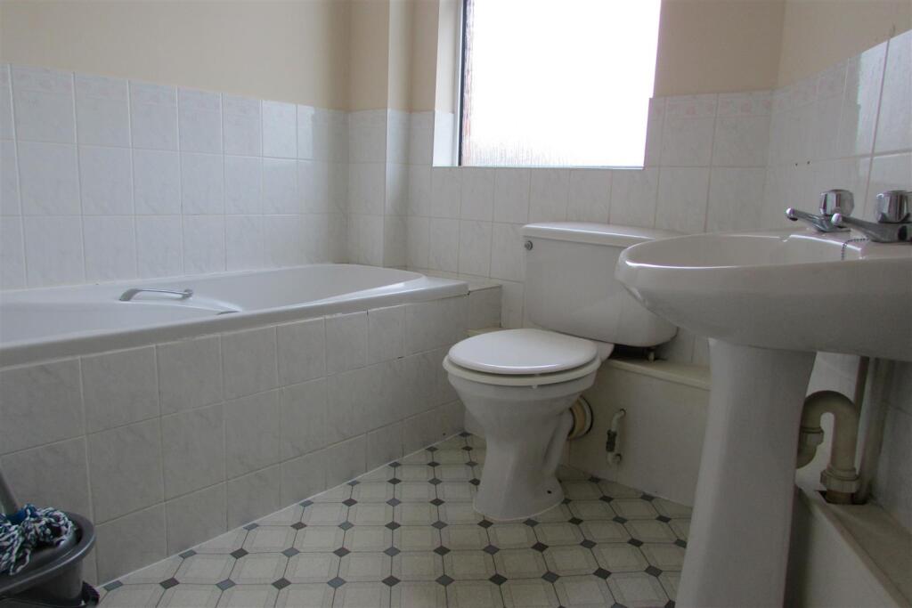 13 Excelsior 014.jpg