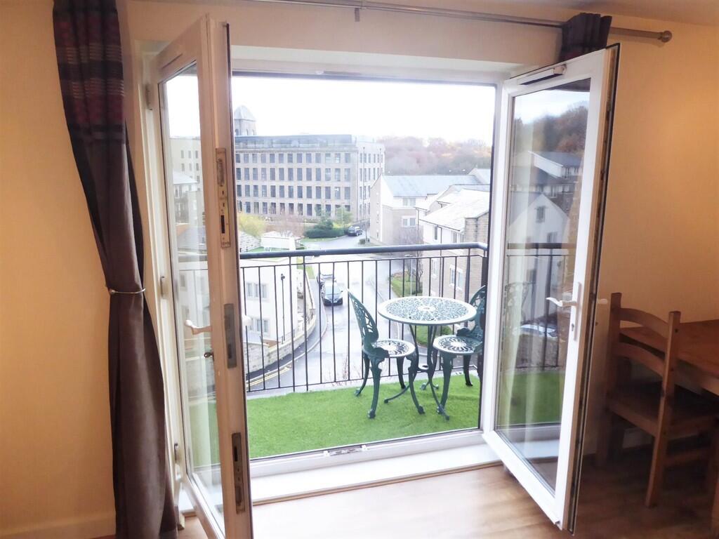 12 tHACKRAY IMG_9...