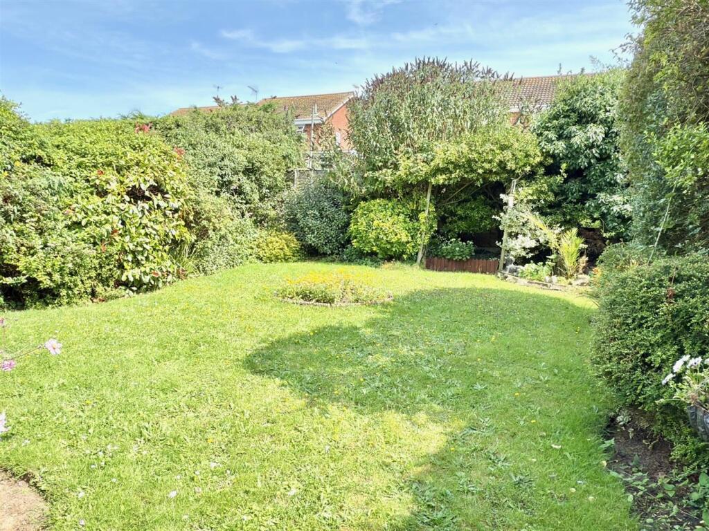 GARDEN.jpg