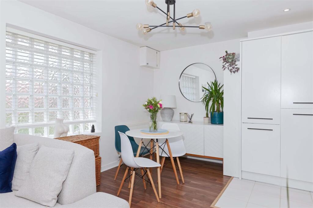 St Richards House_14.jpg