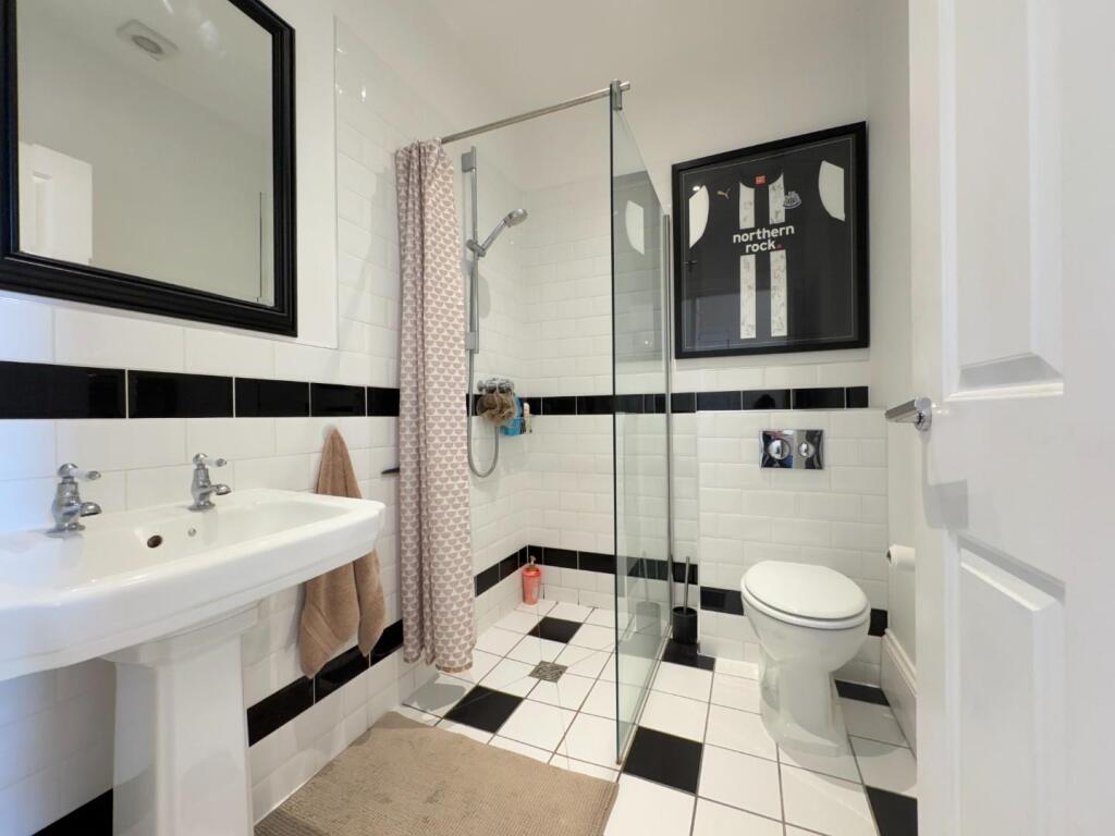 EN-SUITE BEDROOM TWO