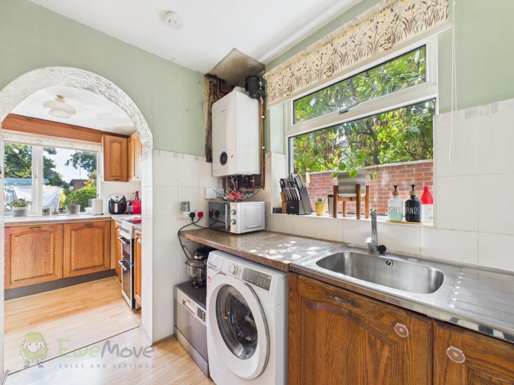 CAM03589G0-PR0077-STILL015