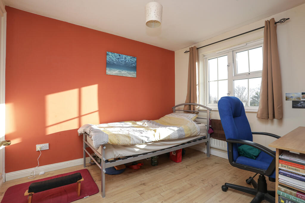 general 5 Gloster Cl