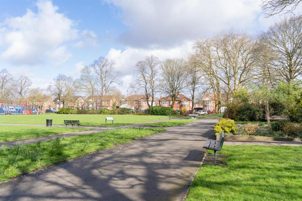 Old Moat Park (2).jpg