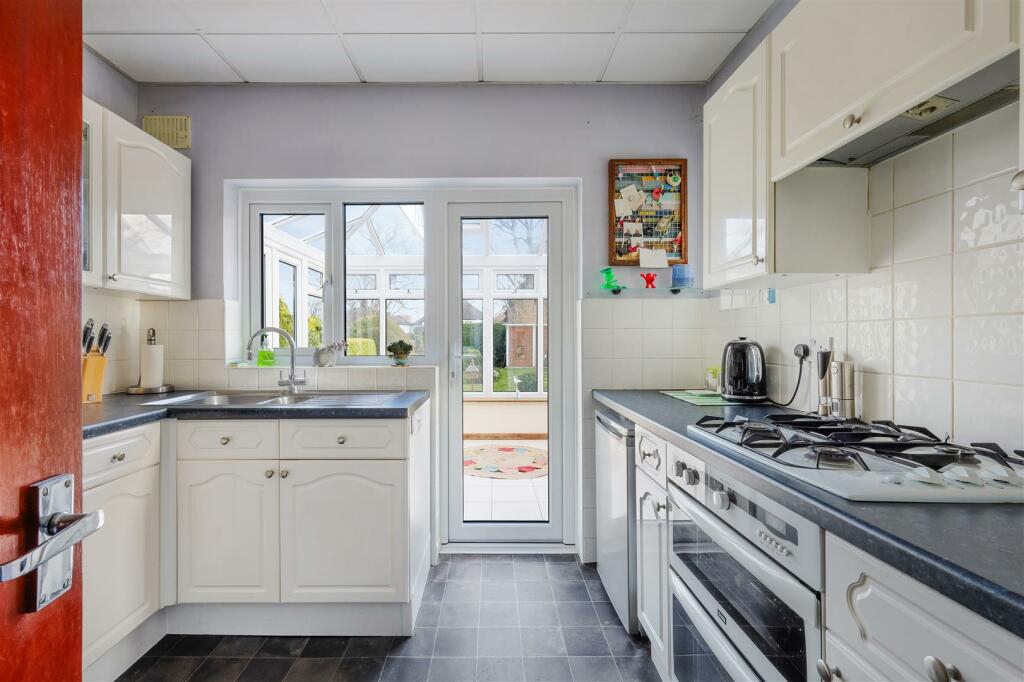 GREENHAYES AVE, 100 (16 FROM 36)-24.jpg