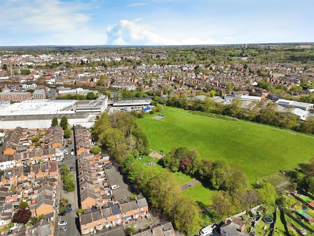 95c7c1af--498D-A5D6-D45FD8922A41-30580-00000DD96E1