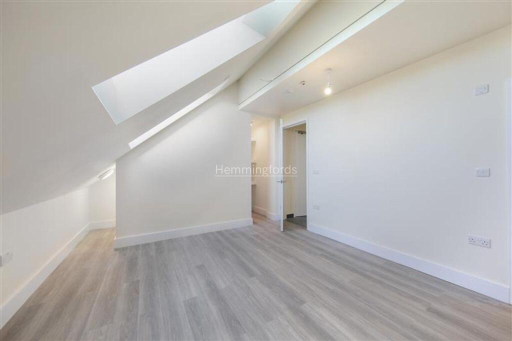 Flat 10, 54 Gray's Inn Road - NGXBl3IPRonhijg3Bwn6