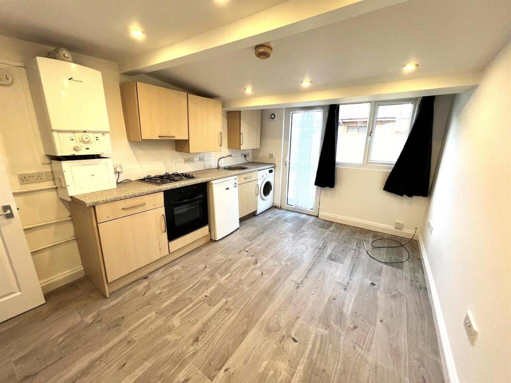 WhatsApp Image 2024-03-14 at 11.43.00_eafef3dc.jpg