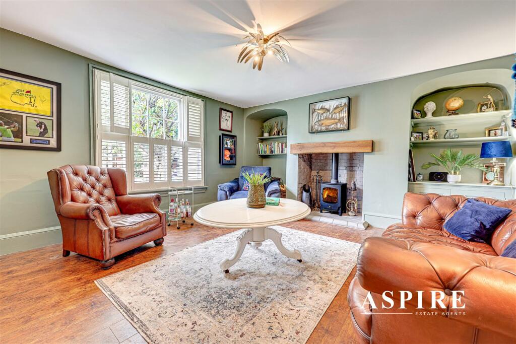 Aspire Estate Agents1009.jpg