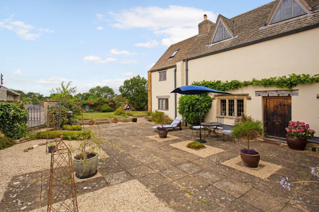Lower Farm 304158 -  (17).jpg