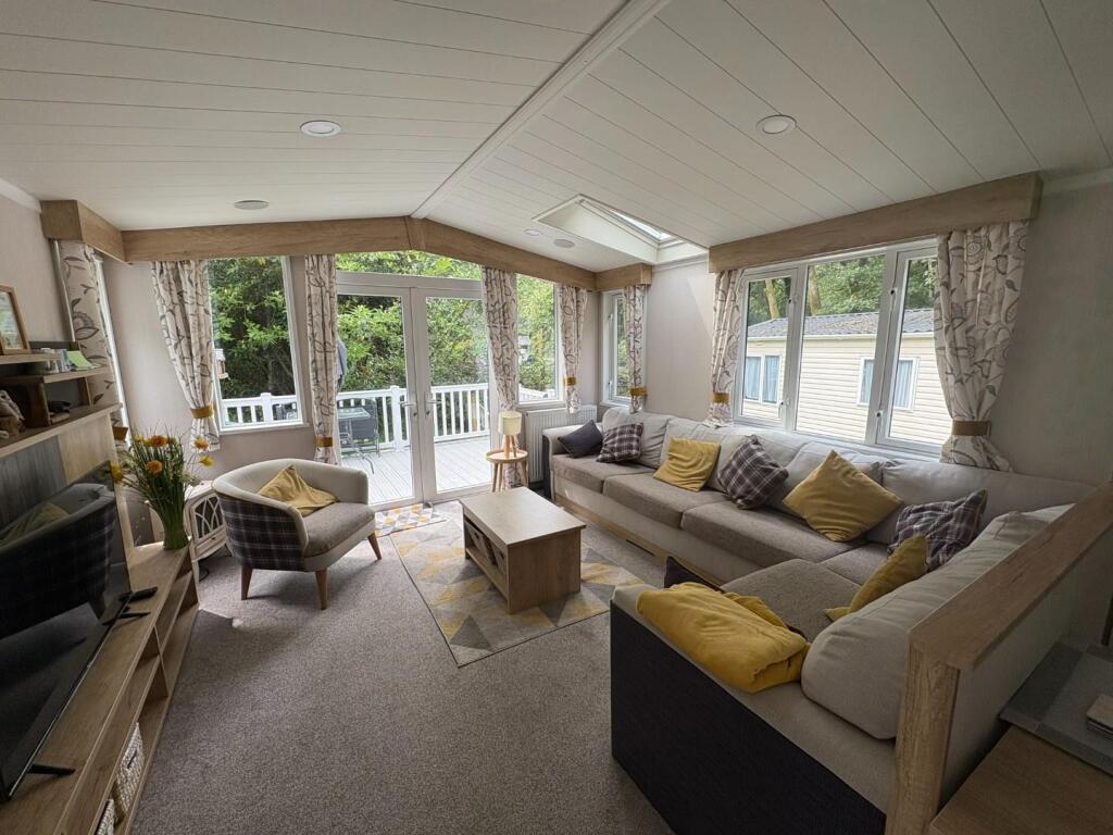 Open Plan Living_Kitchen.JPEG