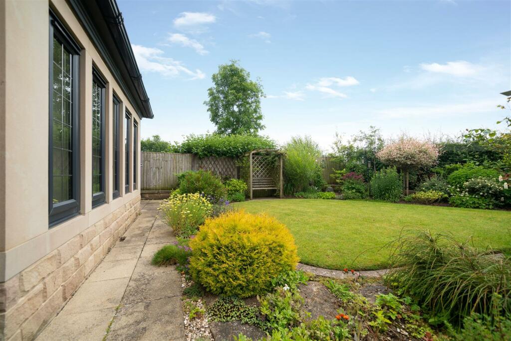 Garden-2.jpg