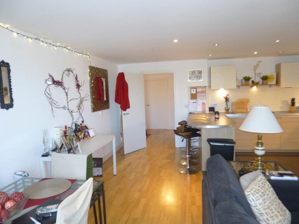Pepys Court 64 Kitch