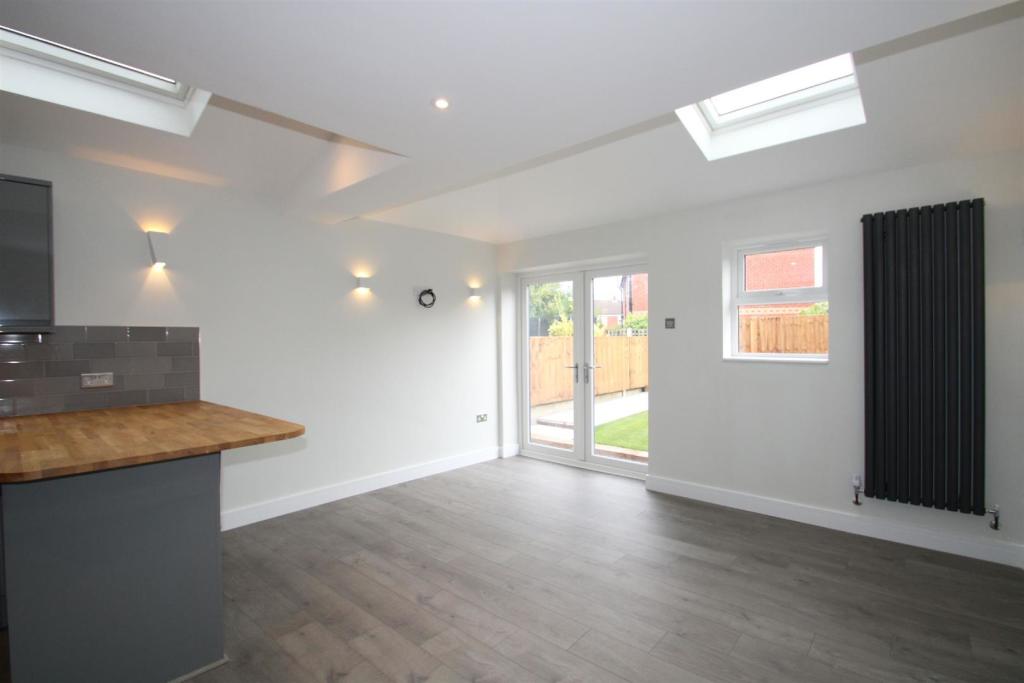 Dining Area 2