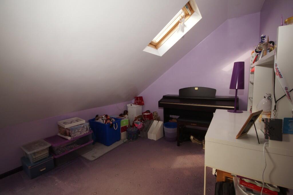 13 Elan Road