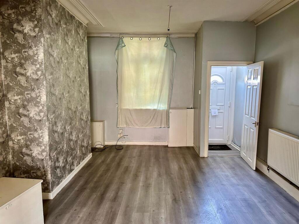 WhatsApp Image 2025-04-03 at 12.43.06_6f15931c.jpg