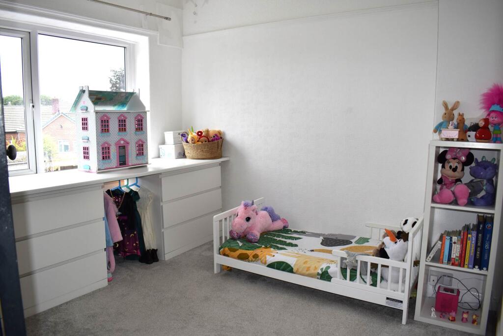 2nd Bedroom