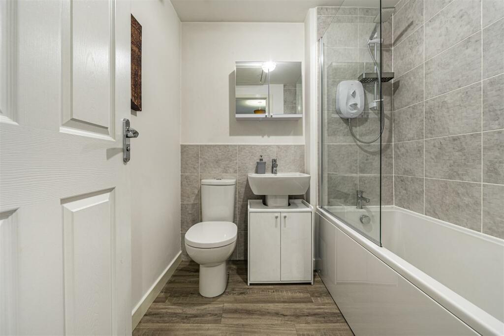 7 Knoll Park Mews Galashiels 23.JPG