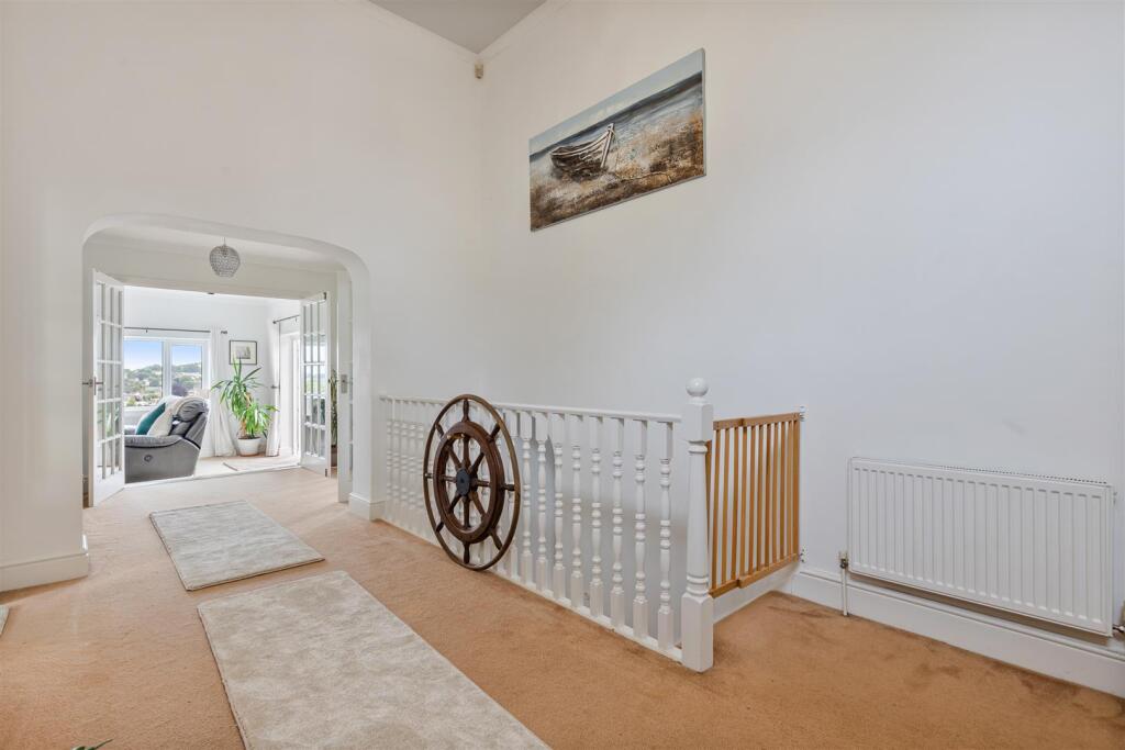 A16 - Pine Lodge Copythorne Road Brixham - 250609.