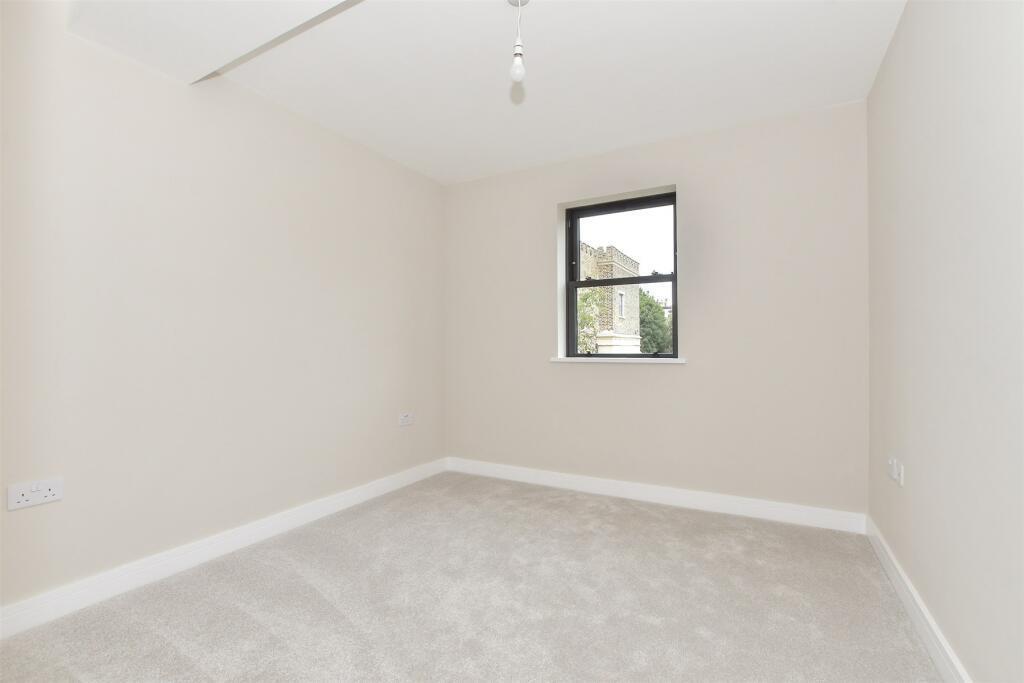 flat 1 bed 2.jpeg