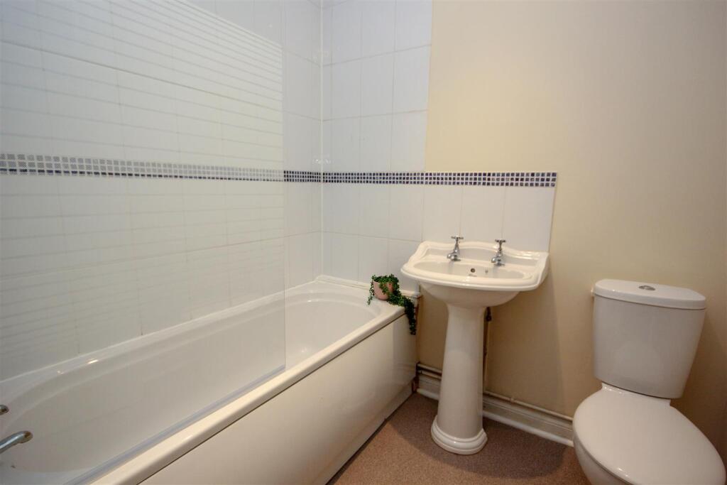 Bathroom.jpg