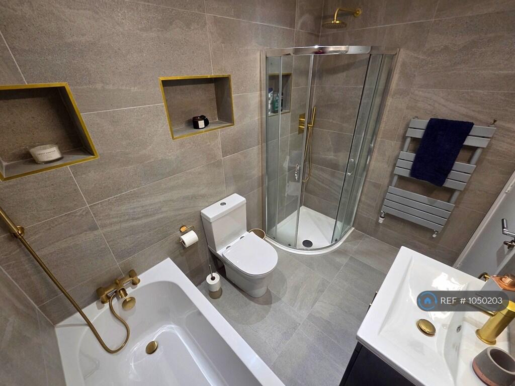Main Bathroom