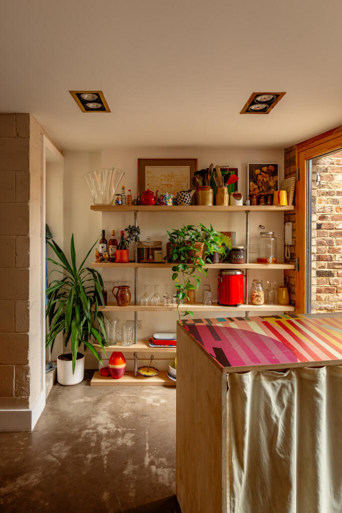 299713 - 25_7_17_TMH N16 0RR10192-Edit.jpg