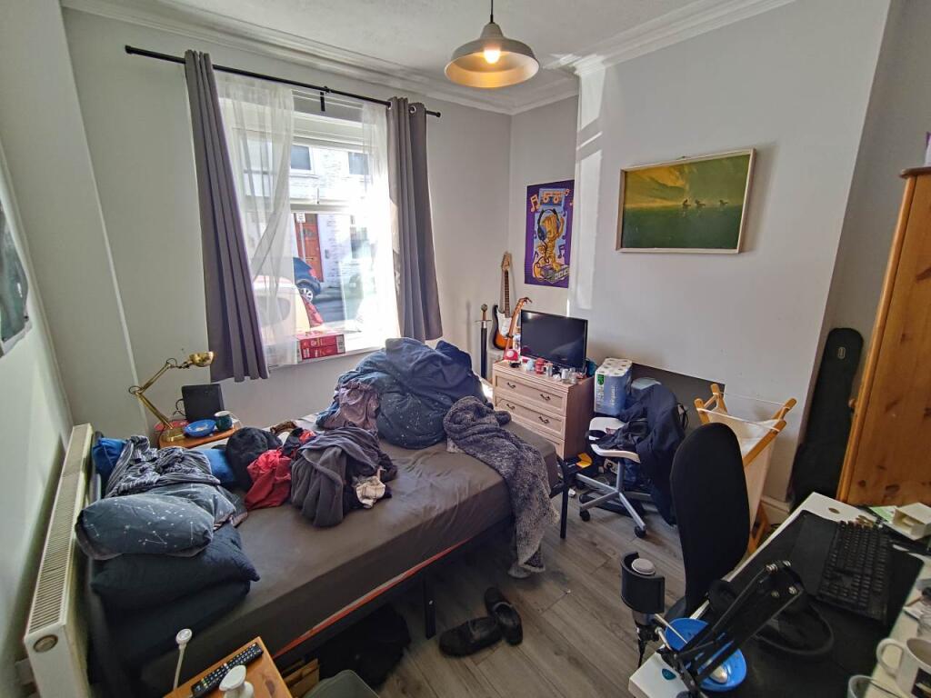 Ground floor front b