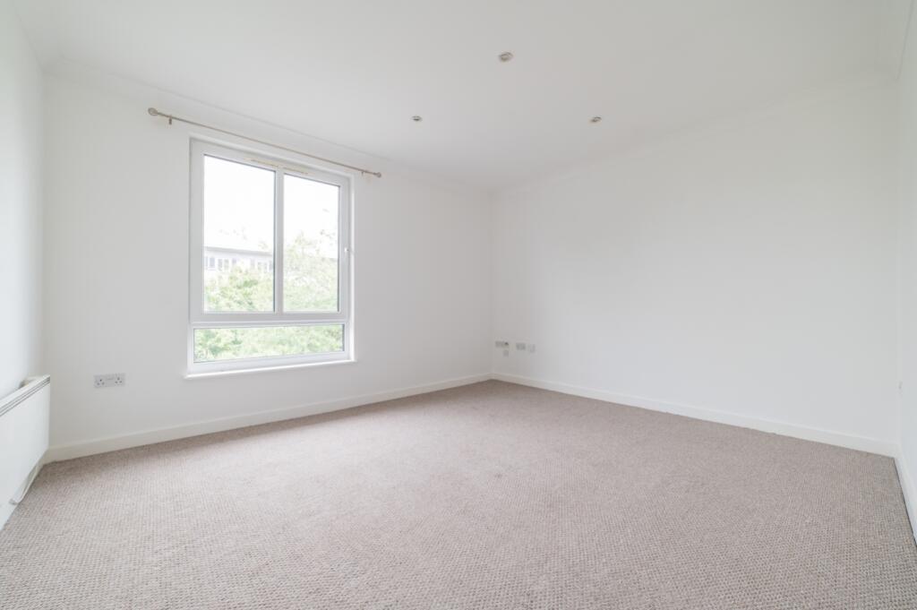 Lrg_Call 02920 454555 to secure your viewing_1 (3)