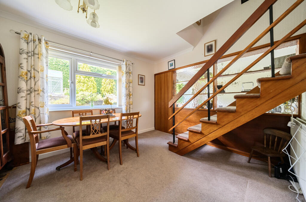 -684802b01aead-l-1301705-13-684338852e05a