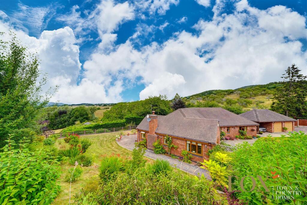 Valley Views (16).jpg