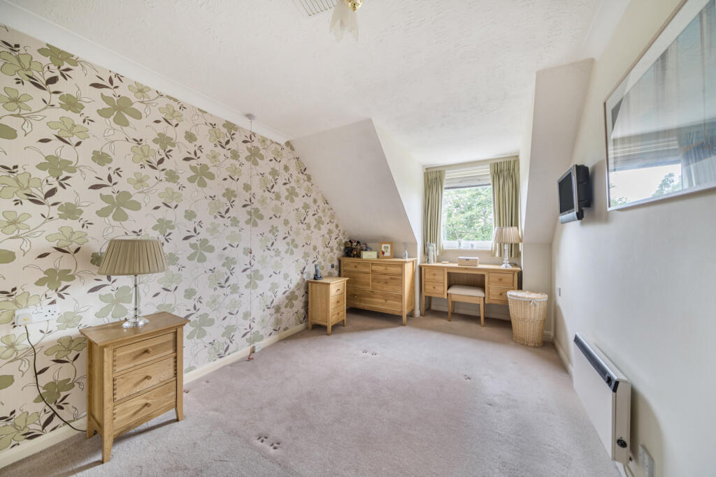 1305961-10-684969...