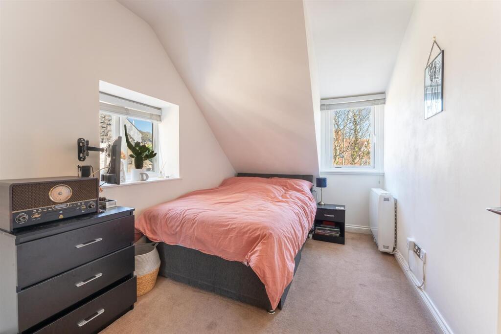 Bedroom One.jpg