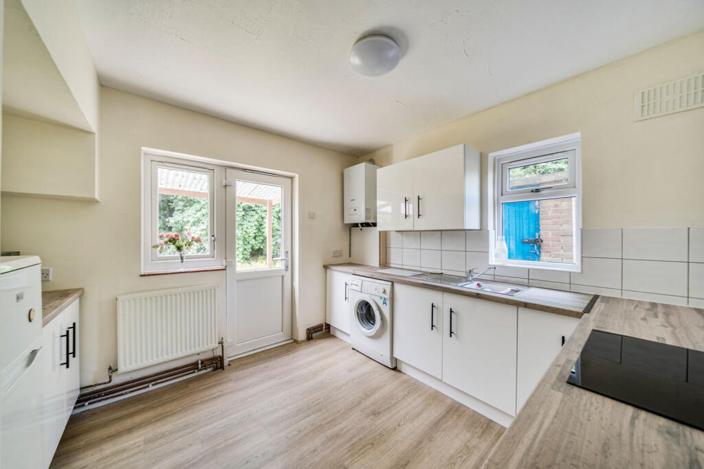 1329202-5-687e4fd...