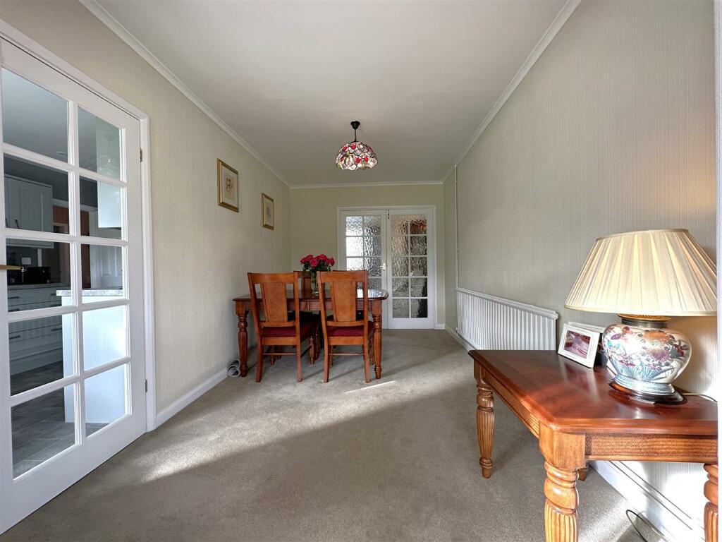 Dining Room Into Kitchen 009