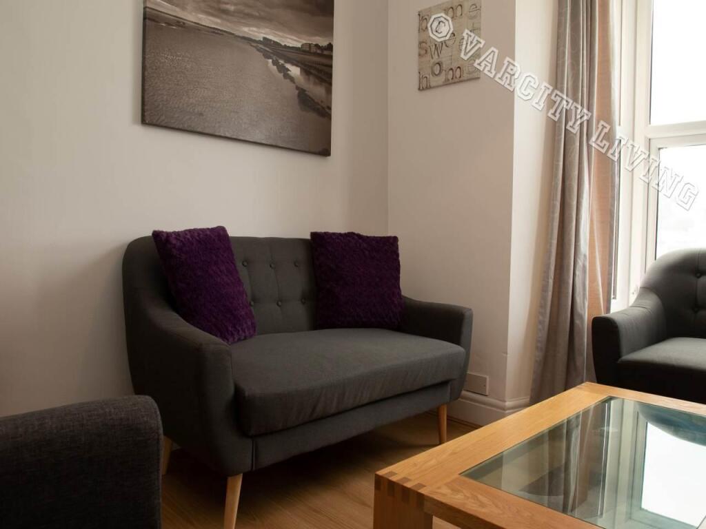 48Caellepa_livingroom5.jpg