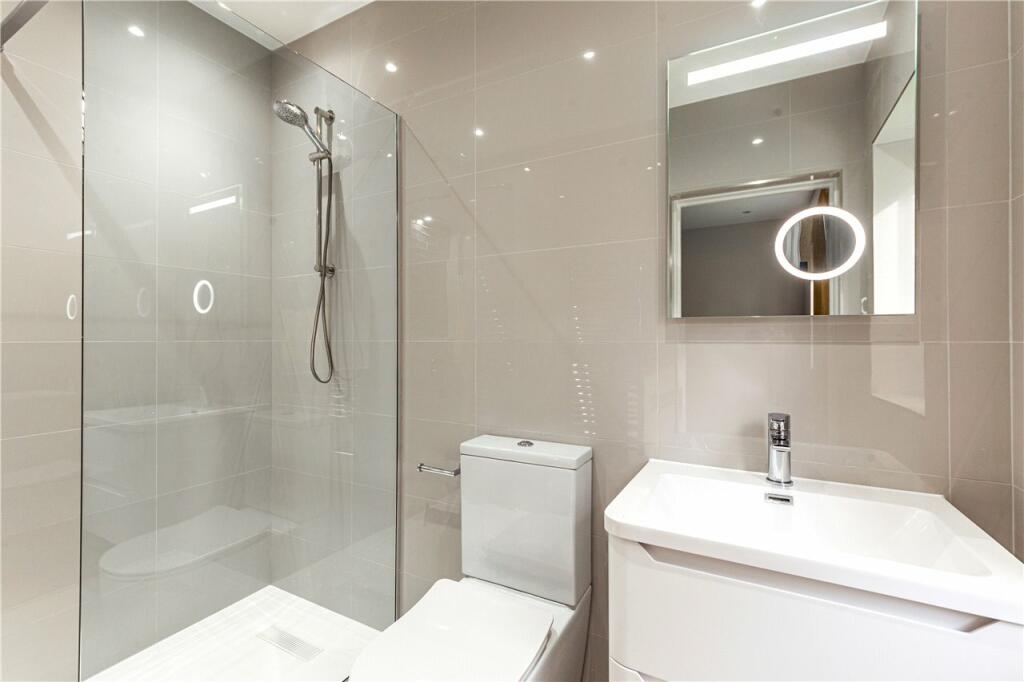 Ensuite