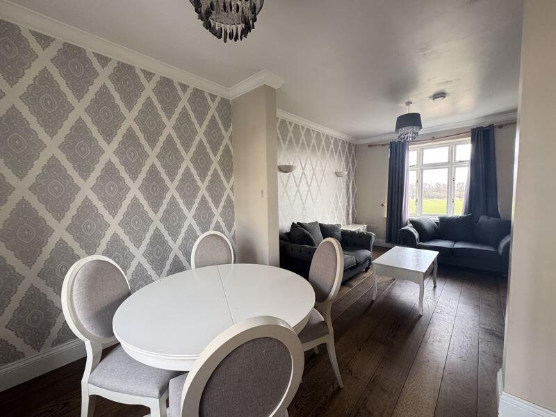 Sitting room/diner