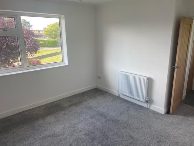 Bedroom  pic 2.jpg