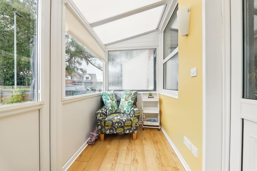 Garden Street Sun Room 1 - EweMove Pontefract