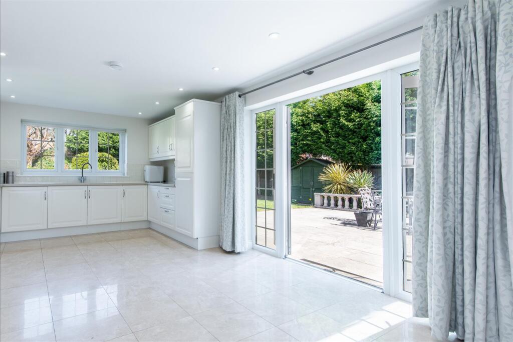 54 village rd-hi-38.jpg