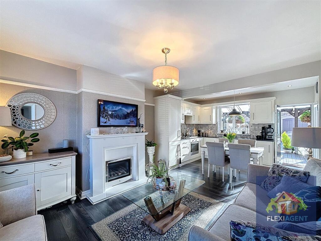 Lounge / Kitchen Diner