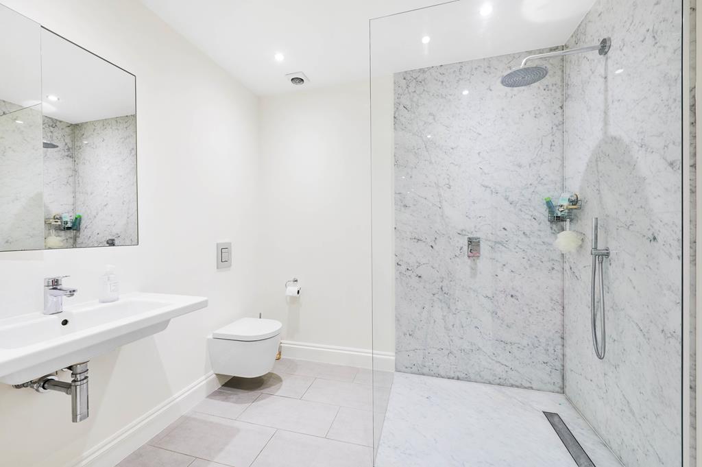 Ayrton_Wylie_-_81A_Chester_Square_London_SW1W_9DP_