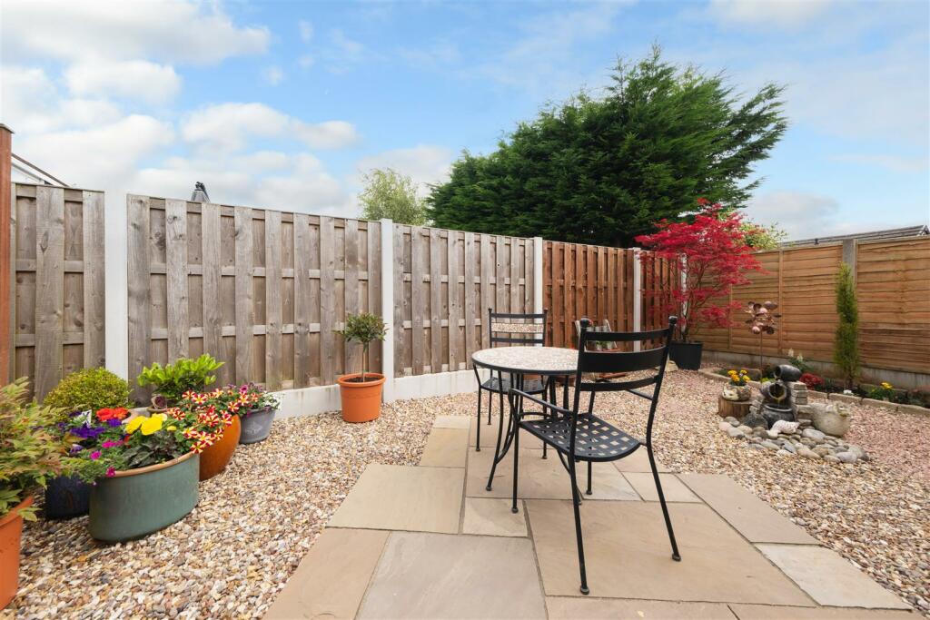 95 Ridings Lane-026.jpg